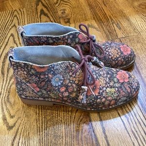 Hush Puppies Cyra Catelin Suade ankle boots size 8 1/2